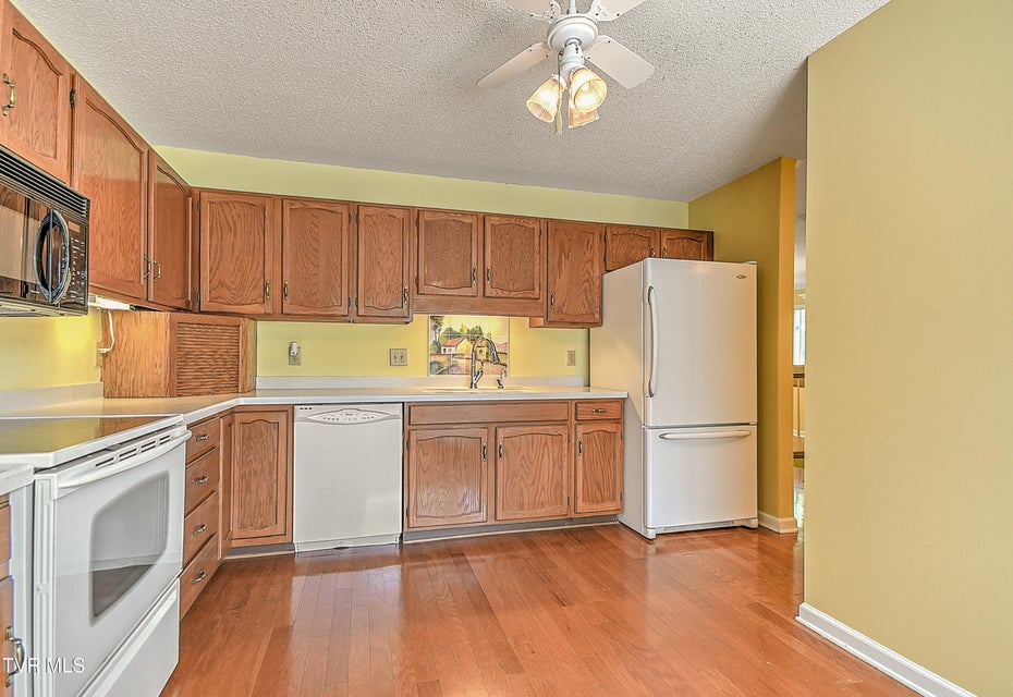 Photo #12: 465 Manor Drive