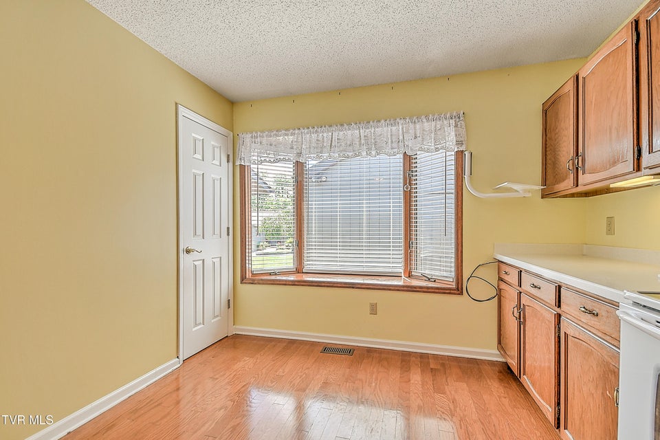 Photo #13: 465 Manor Drive