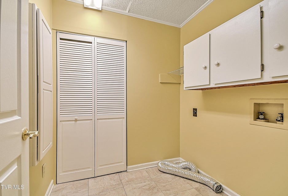 Photo #14: 465 Manor Drive