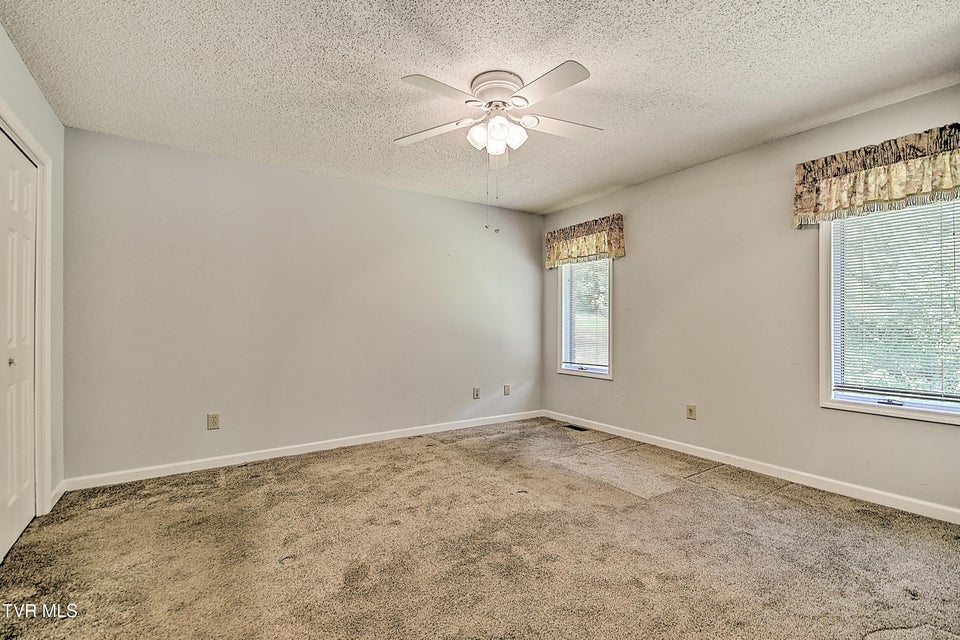 Photo #15: 465 Manor Drive