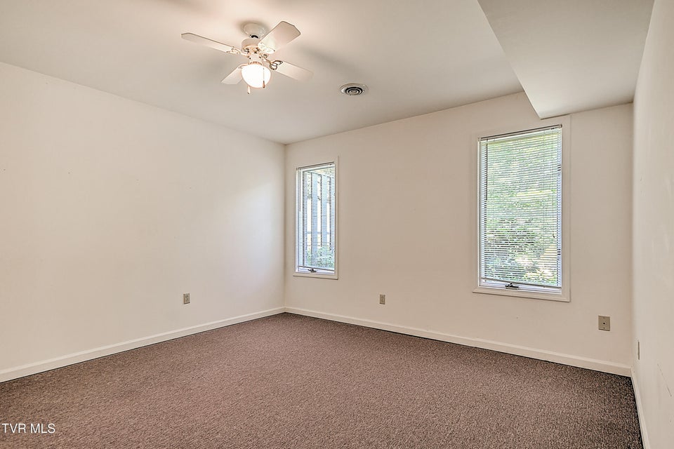 Photo #23: 465 Manor Drive