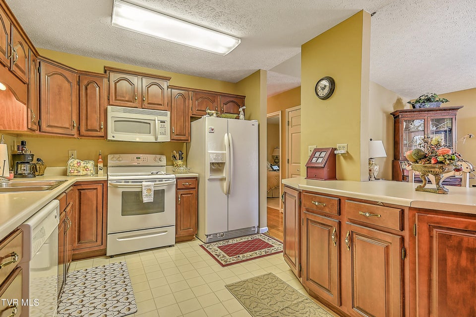 Photo #17: 713 Teasel Drive