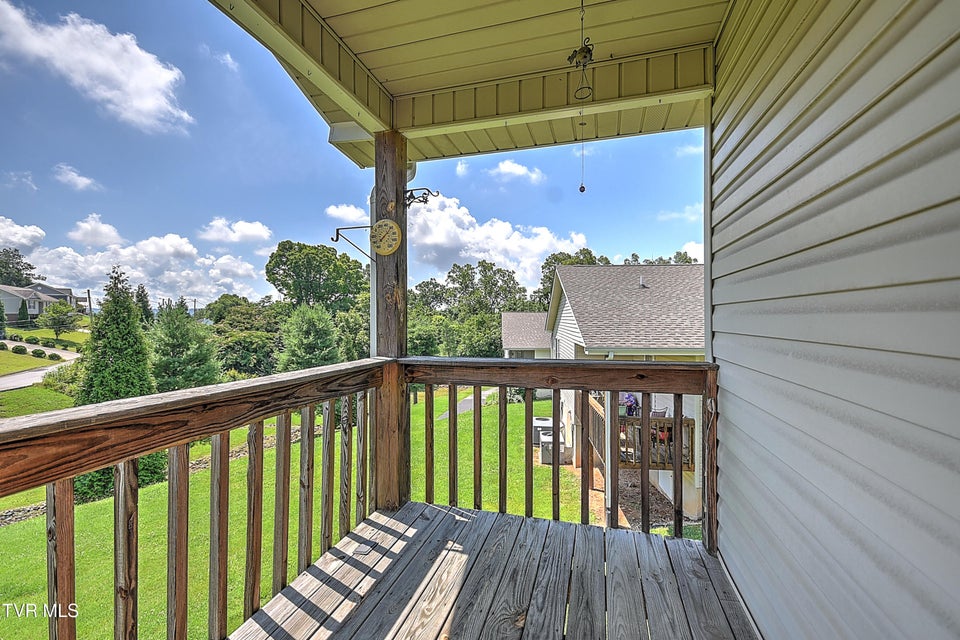 Photo #38: 713 Teasel Drive