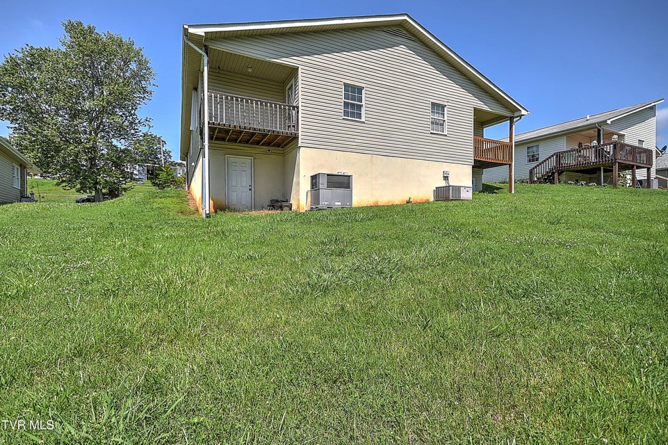 Photo #40: 713 Teasel Drive