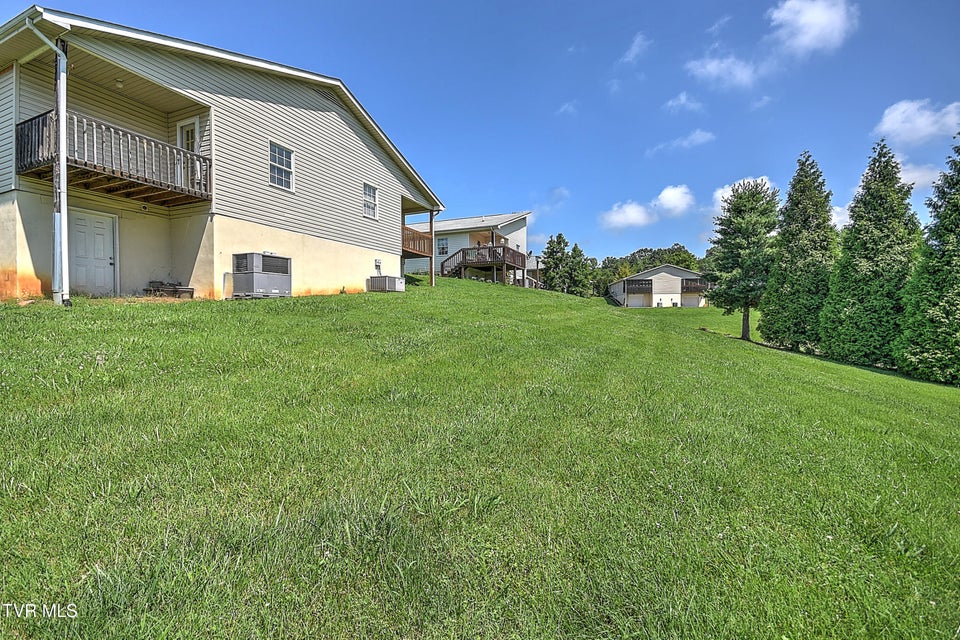 Photo #42: 713 Teasel Drive