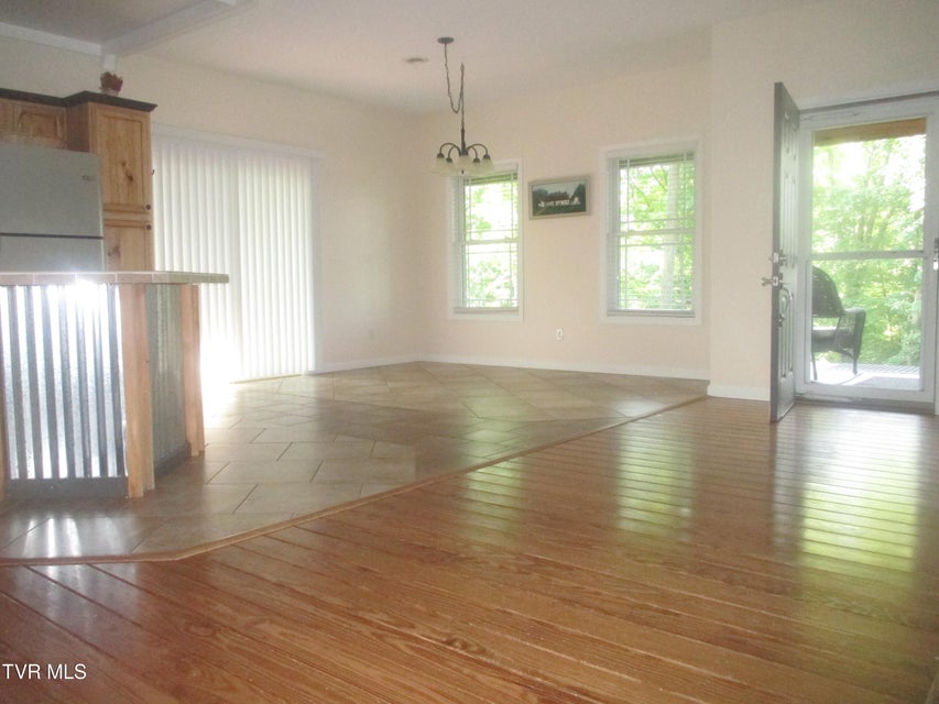 Photo #33: 123 Rose Hill Drive