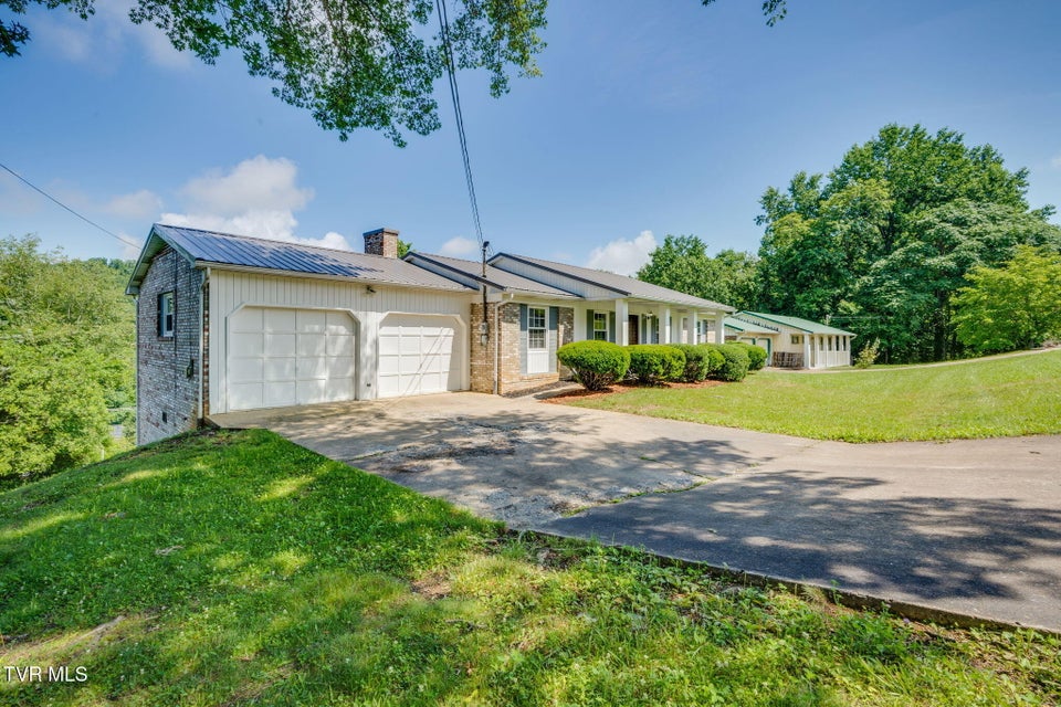 Photo #3: 328 Blue Haven Drive