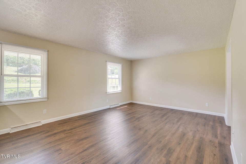Photo #6: 328 Blue Haven Drive