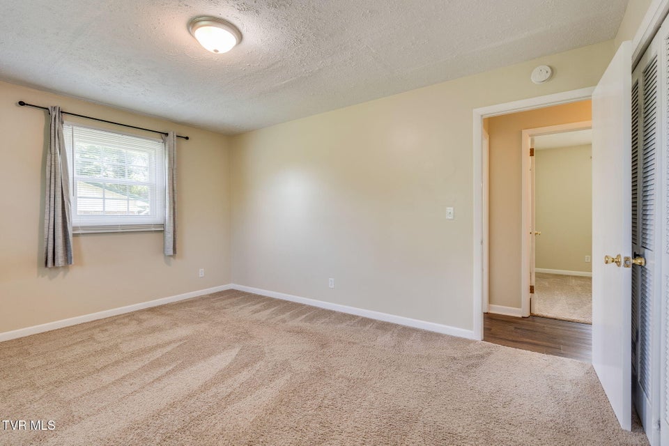 Photo #15: 328 Blue Haven Drive
