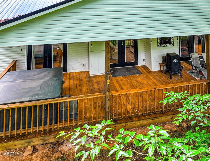 Photo #36: 718 Mullins Drive