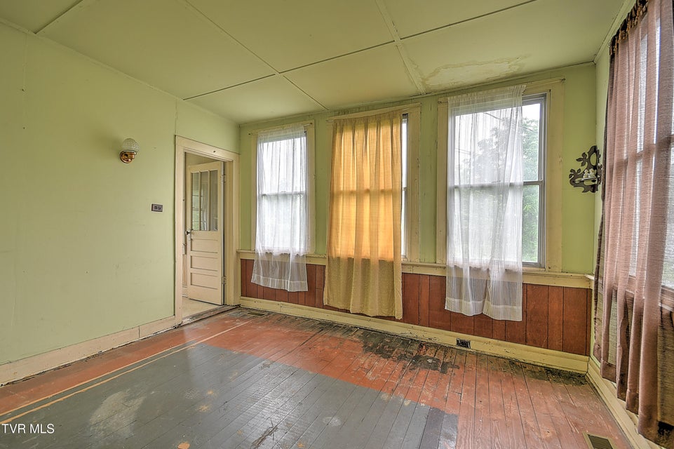 Photo #4: 1230 Carolina Avenue