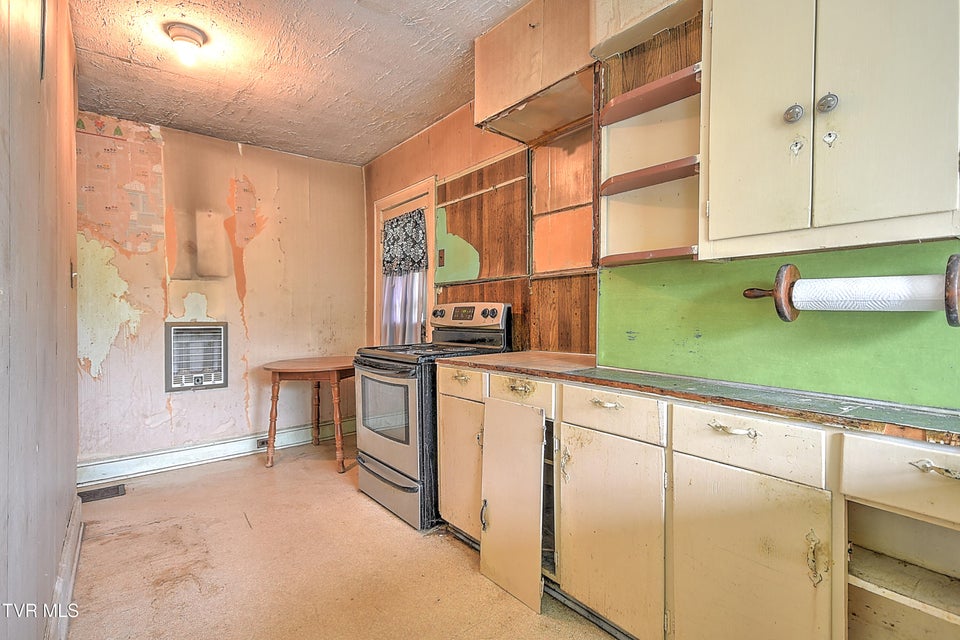 Photo #6: 1230 Carolina Avenue