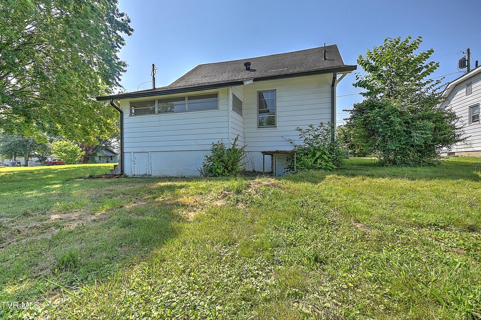 Photo #52: 1149 Moorland Avenue