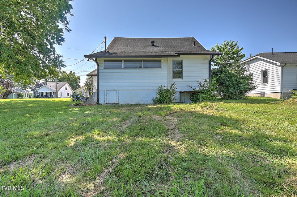 Photo #53: 1149 Moorland Avenue