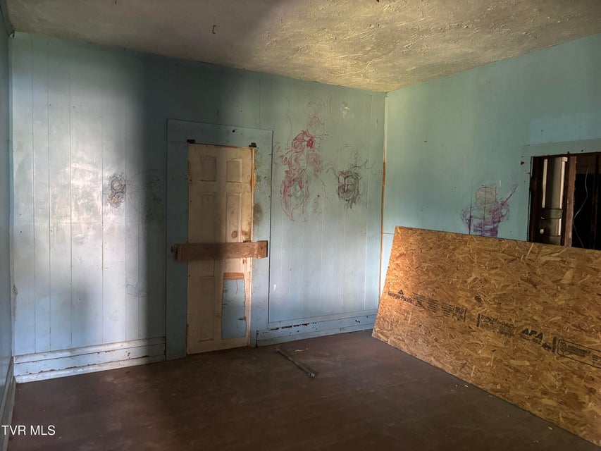 Photo #7: 540 Madison Street