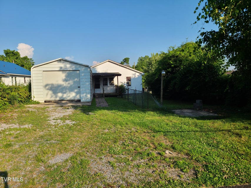 Photo #29: 1814 Park Street