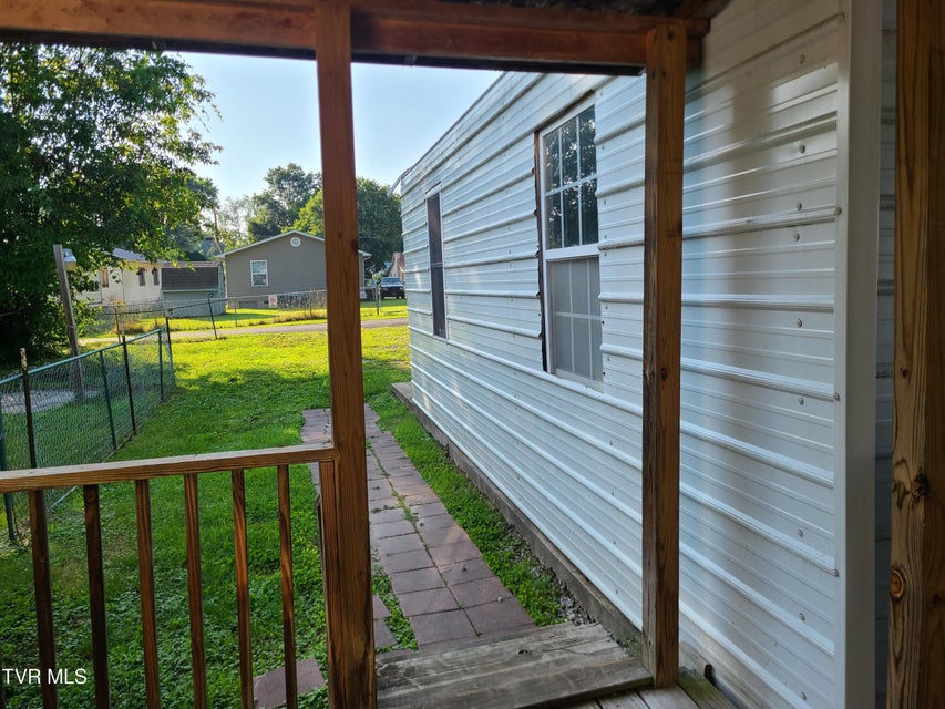 Photo #25: 1814 Park Street