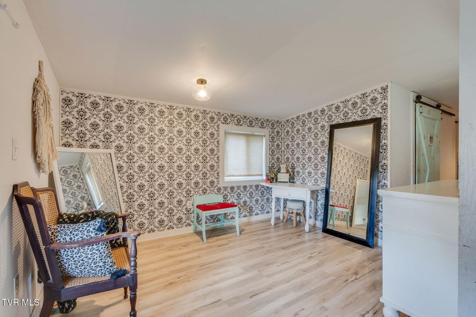 Photo #22: 604 Parkway Boulevard