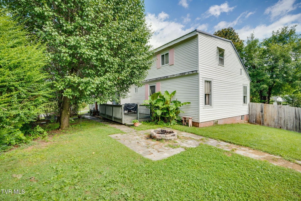Photo #33: 604 Parkway Boulevard