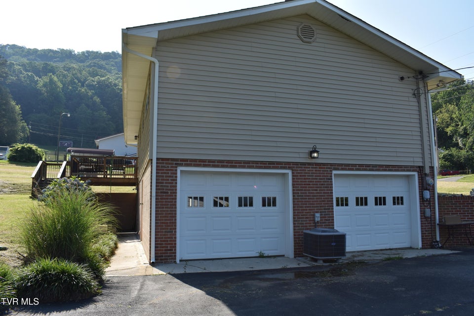 Photo #9: 123 Valley View Drive