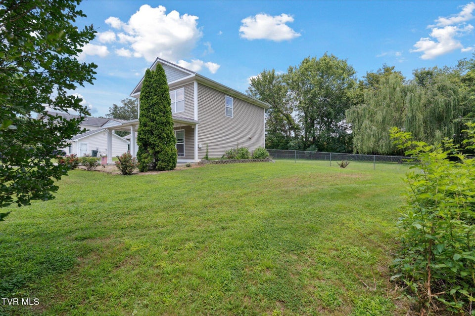 Photo #8: 104 Ricker Avenue