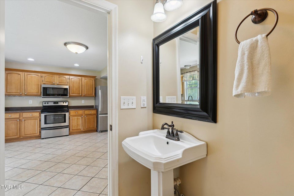 Photo #29: 104 Ricker Avenue