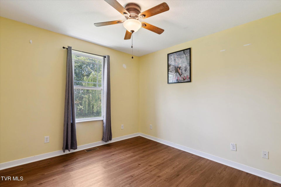 Photo #36: 104 Ricker Avenue