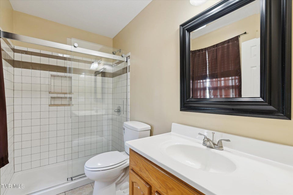 Photo #44: 104 Ricker Avenue