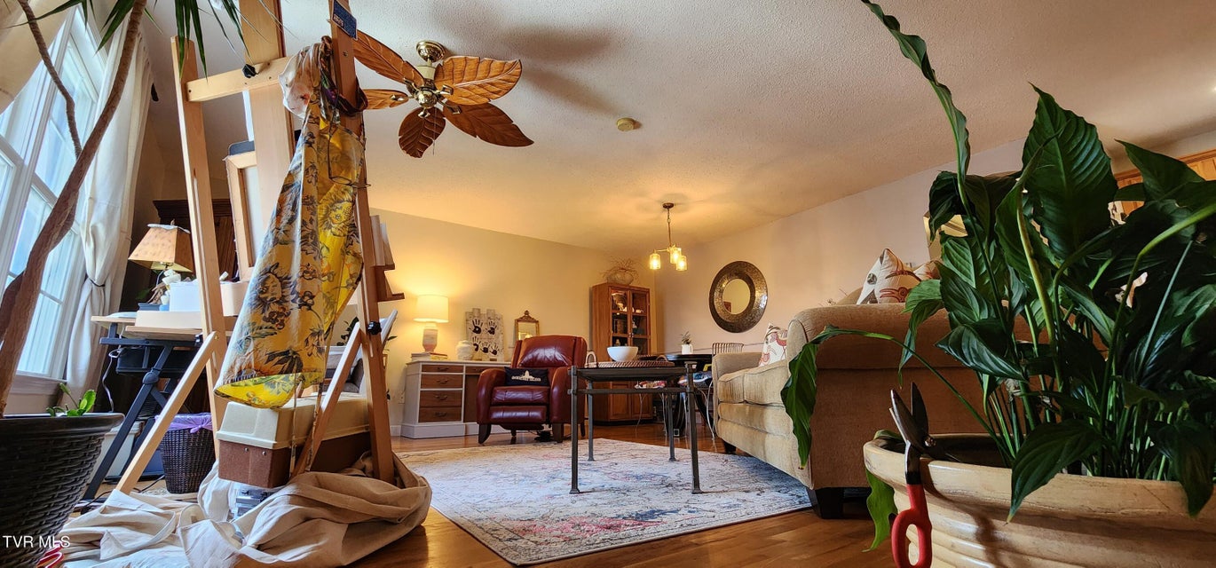 Photo #9: 312 Old Franklin Place