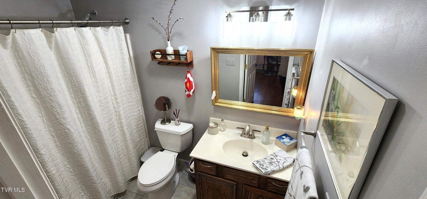 Photo #18: 312 Old Franklin Place