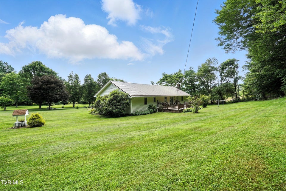 Photo #33: 1037 Swift Hollow Road