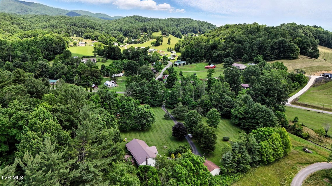 Photo #44: 1037 Swift Hollow Road