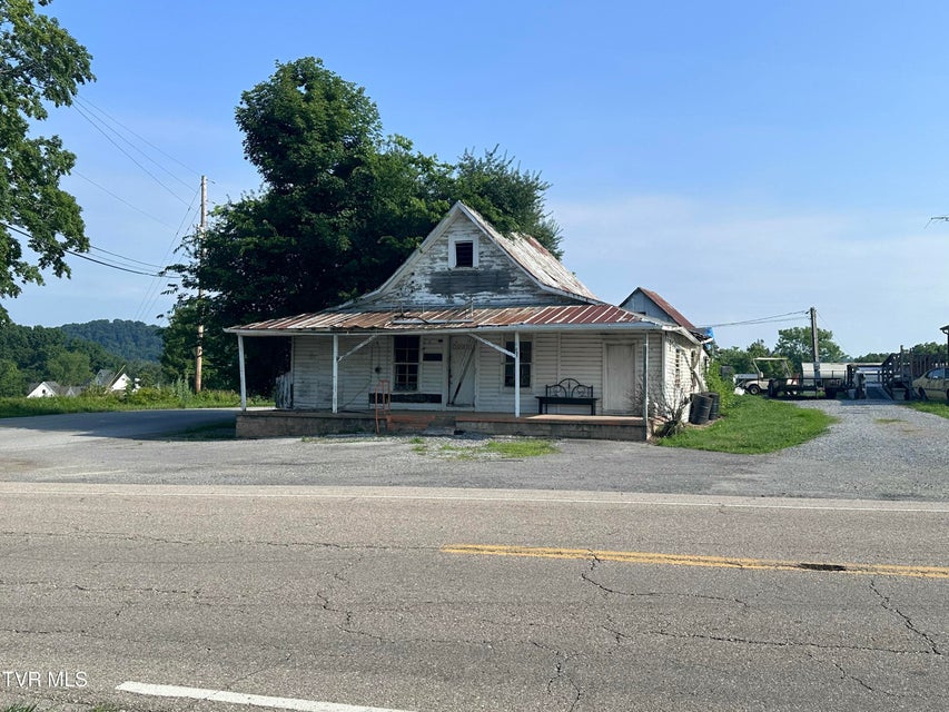 Photo #6: 893 Highway 81