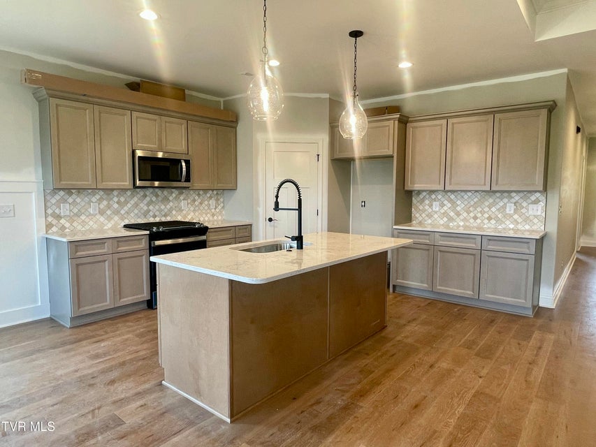Photo #3: 126 Dry Kiln Court
