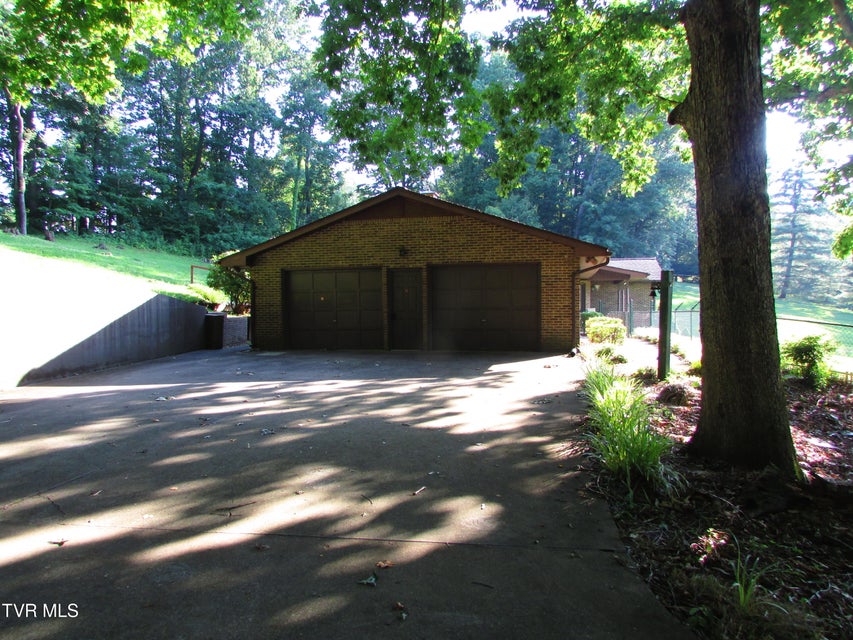 Photo #7: 186 Windsong Drive