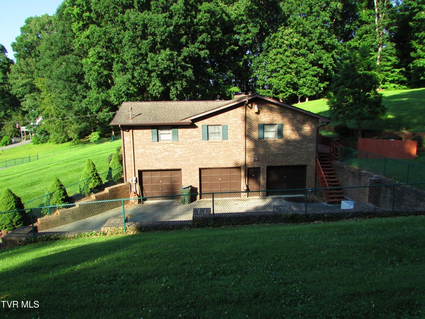 Photo #4: 186 Windsong Drive