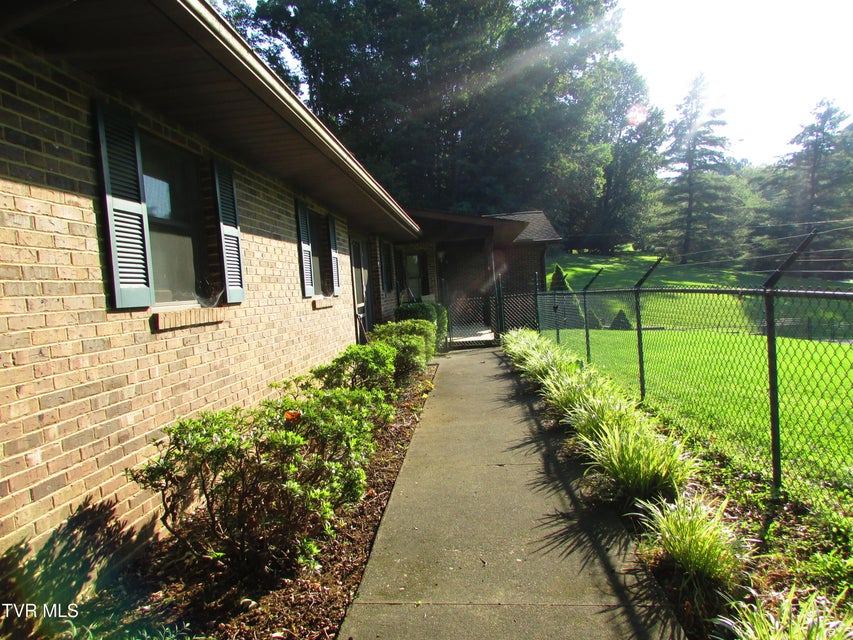 Photo #20: 186 Windsong Drive