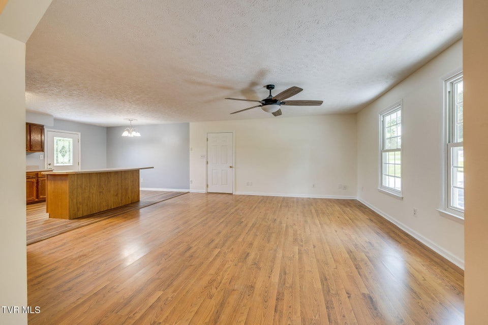Photo #7: 3533 Mcintosh Drive