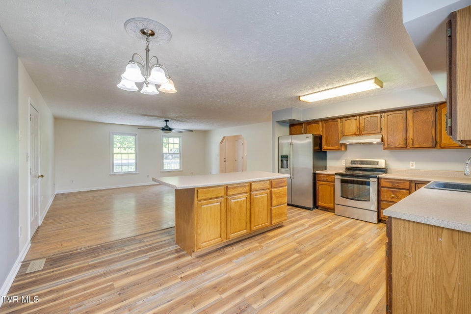 Photo #11: 3533 Mcintosh Drive