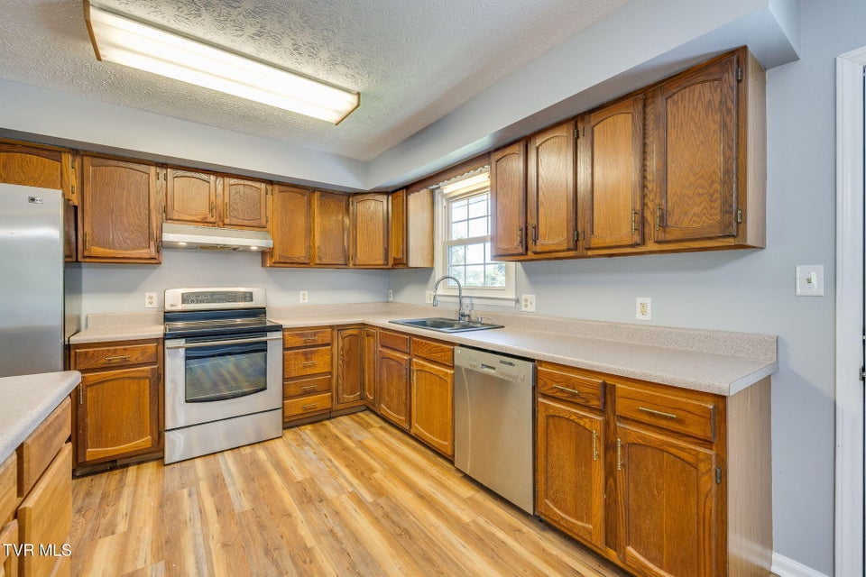 Photo #12: 3533 Mcintosh Drive