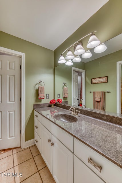 Photo #48: 3 Chestnut Ridge Court