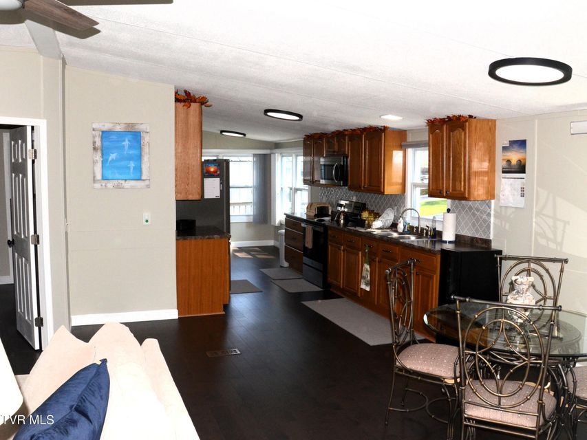 Photo #8: 416 Sycamore Drive