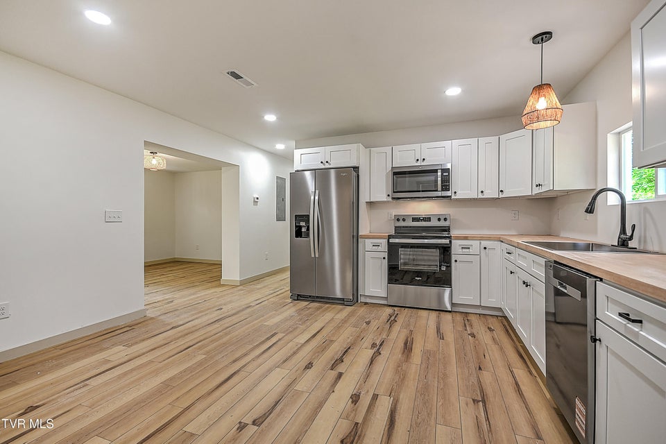 Photo #26: 1312 Tranbarger Drive