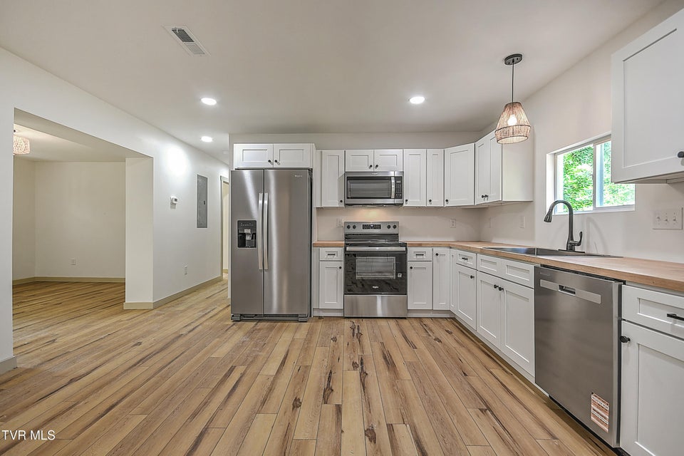 Photo #28: 1312 Tranbarger Drive