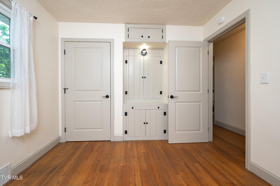 Photo #27: 101 Ridgewood Drive