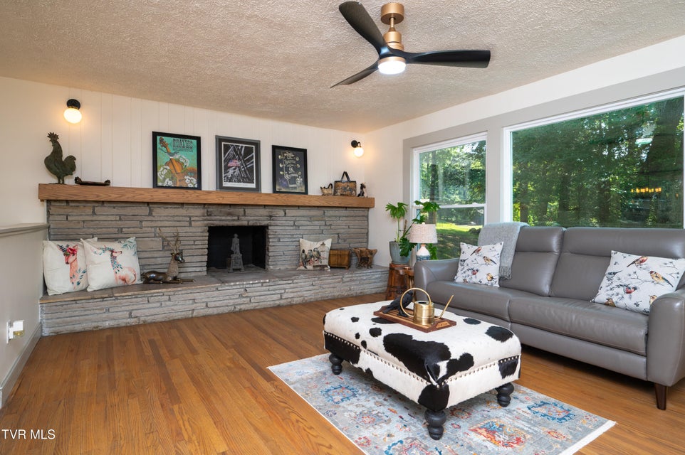 Photo #6: 101 Ridgewood Drive