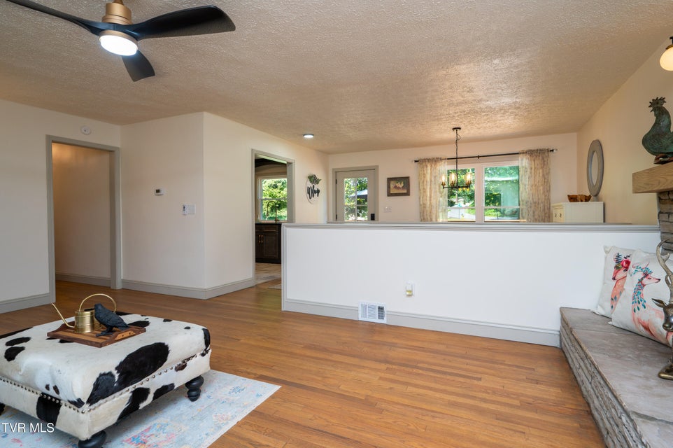 Photo #9: 101 Ridgewood Drive