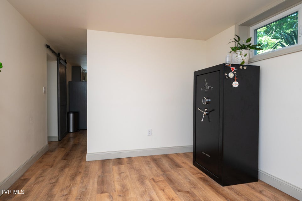 Photo #32: 101 Ridgewood Drive