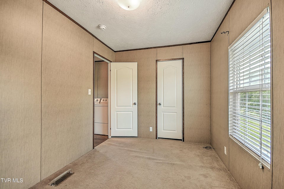 Photo #34: 1085 Shackleford Road