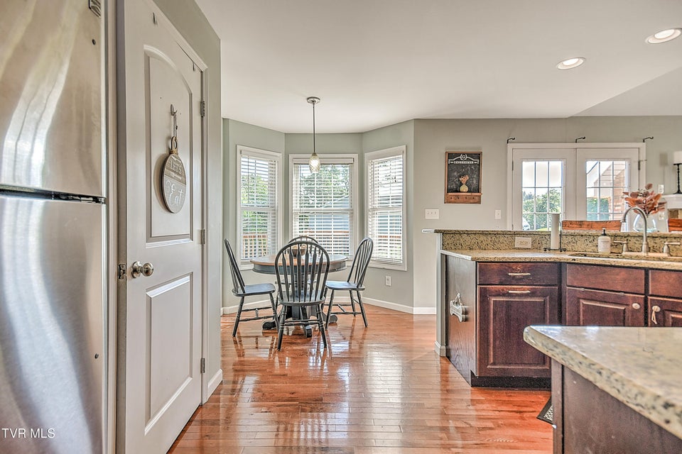 Photo #12: 517 Glade Street